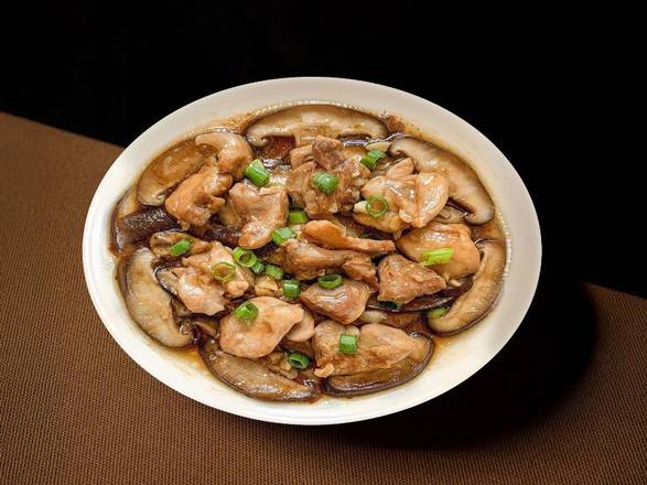 Steamed chicken with mushroom / 香菇蒸滑鸡